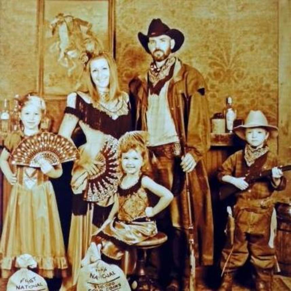 Meet your Posher, Kara